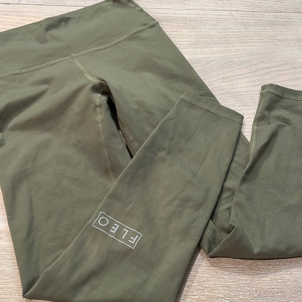FLEO El Toro Leggings